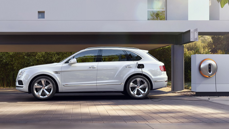 Ξεκίνησαν οι παραδόσεις της Bentley Bentayga Hybrid